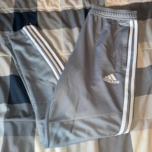 Women’s joggers